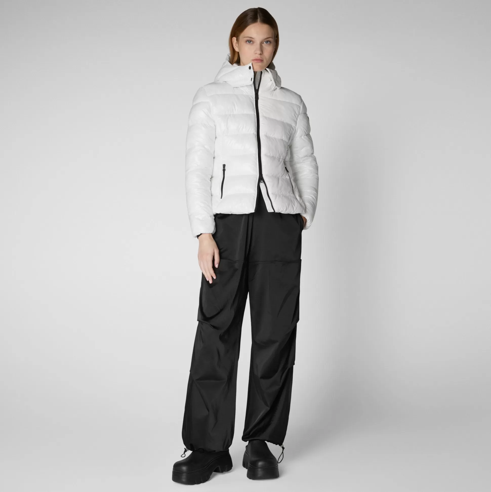 Store Animal-free Damen-steppjacke Cosmary Mit Kapuze In Cremeweiß Damen Animal-Free Steppjacken